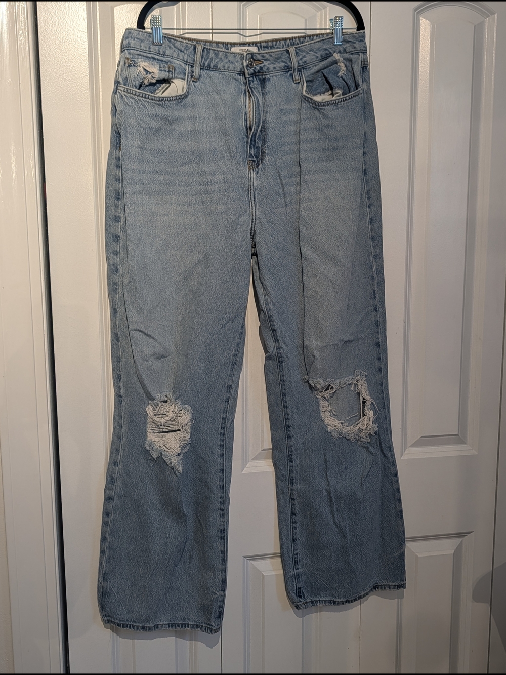 Forever 21 Light Blue Distressed Straight Leg Jeans